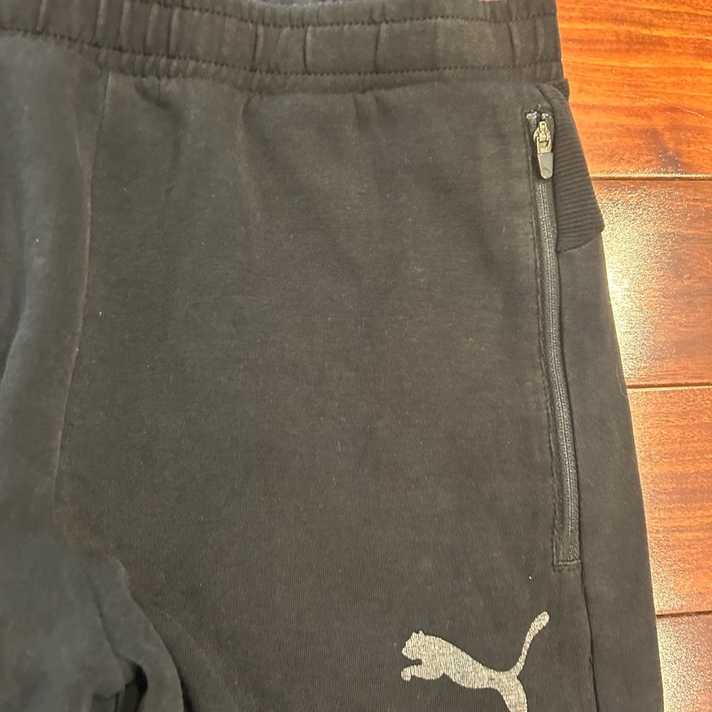 ☀️Puma Jogger Black Sweatpants in Size Small (U.S S) - Picture 3 of 8
